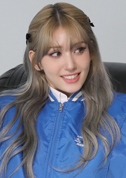 Jeon Somi photo