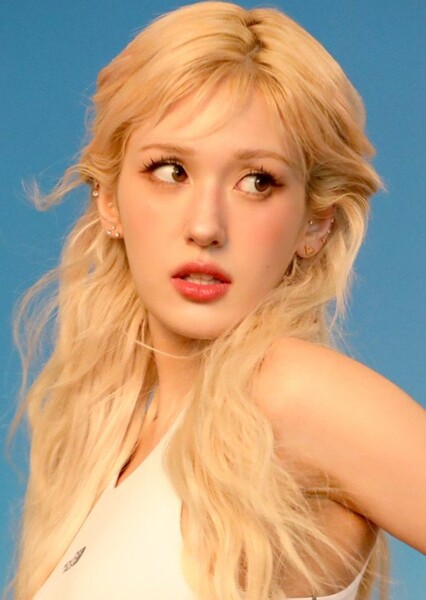 Jeon Somi photo