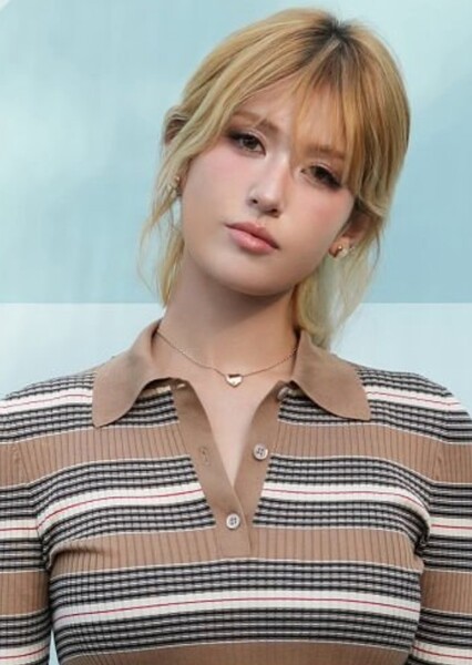 Jeon Somi photo