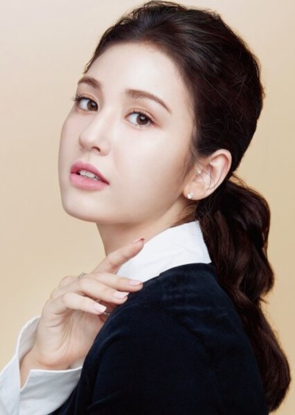 Jeon Somi photo