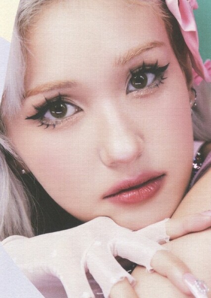 Jeon Somi photo