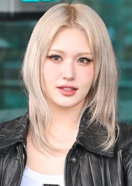 Jeon Somi photo