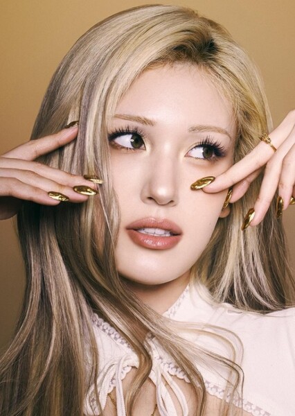 Jeon Somi photo
