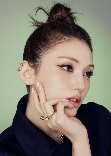 Jeon Somi photo
