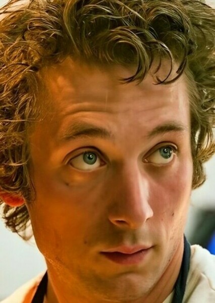 Jeremy Allen White photo