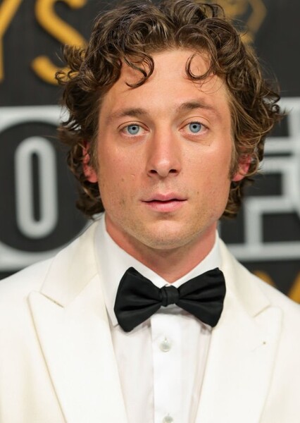 Jeremy Allen White photo