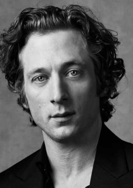 Jeremy Allen White photo