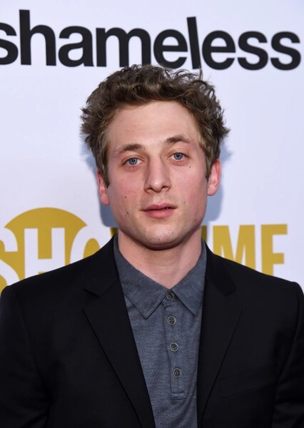 Jeremy Allen White photo