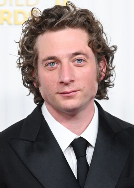 Jeremy Allen White photo