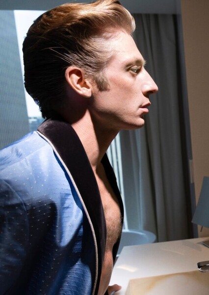 Jeremy Allen White photo