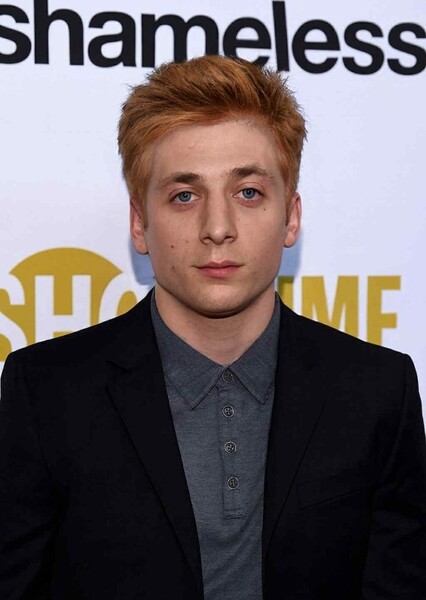 Jeremy Allen White photo