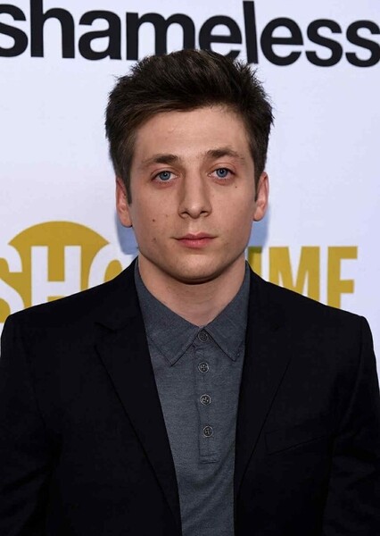 Jeremy Allen White photo
