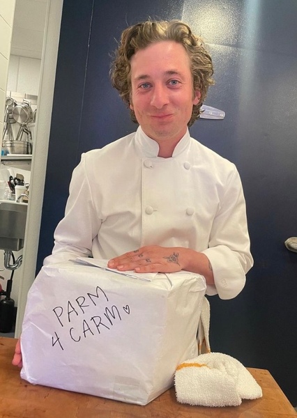 Jeremy Allen White photo