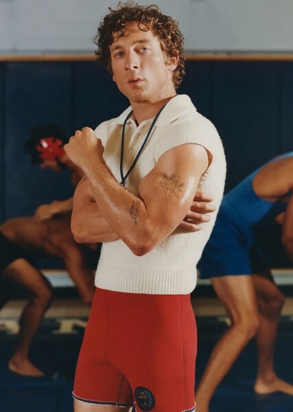 Jeremy Allen White photo