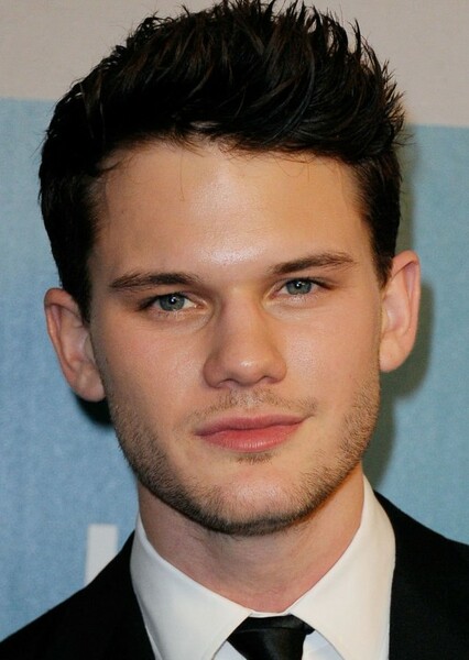 Jeremy Irvine