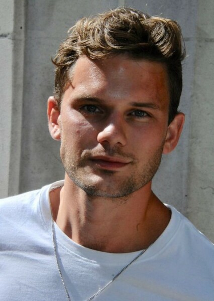 Jeremy Irvine