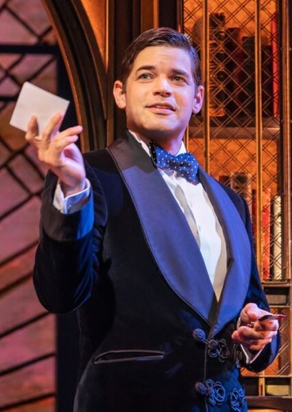 Jeremy Jordan photo