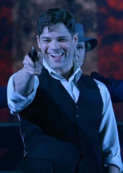 Jeremy Jordan photo