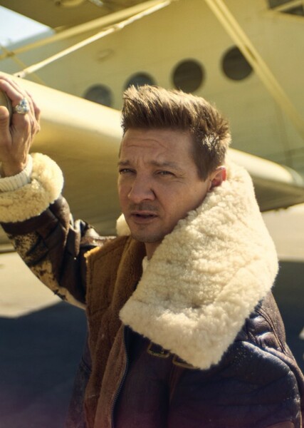 Jeremy Renner photo