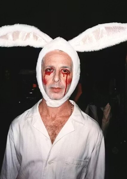 Jeremy Strong photo