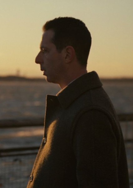 Jeremy Strong photo