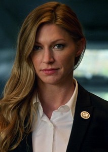 Jes Macallan