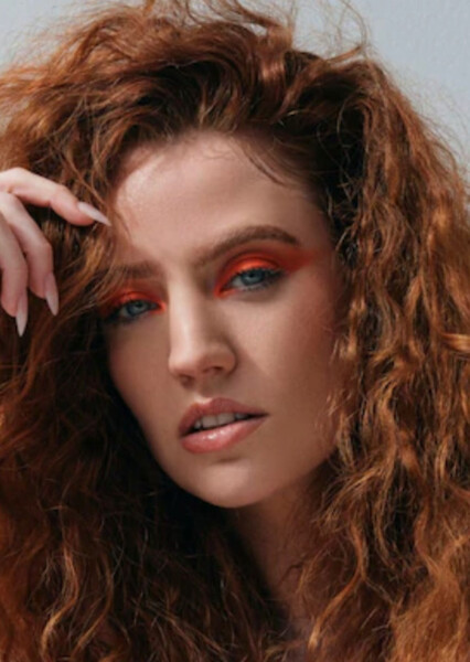 Jess Glynne photo