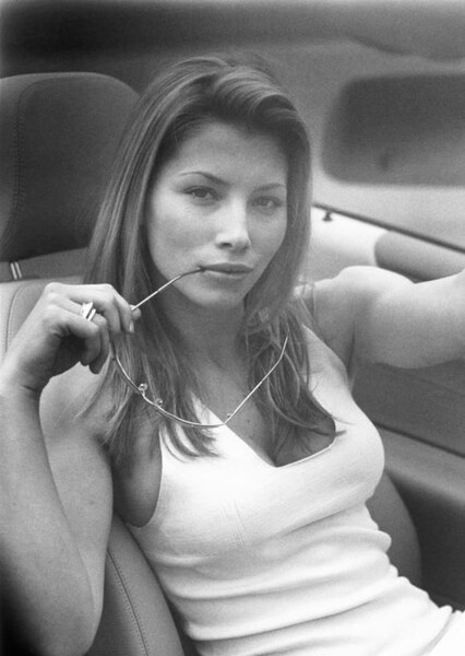 Jessica Biel photo