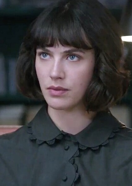 Jessica Brown Findlay photo