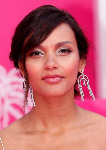 Jessica Lucas photo