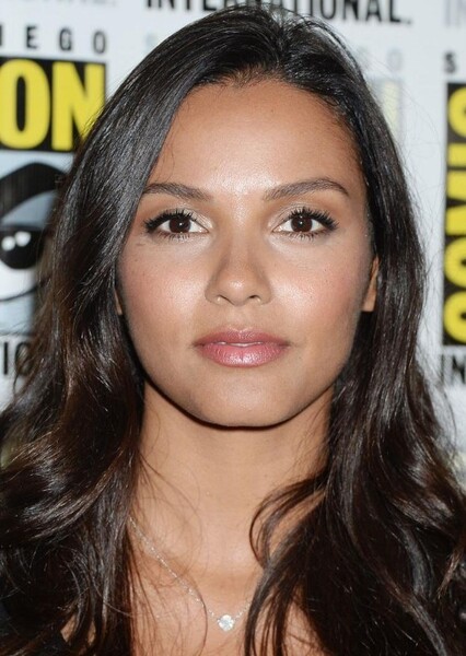 Jessica Lucas photo
