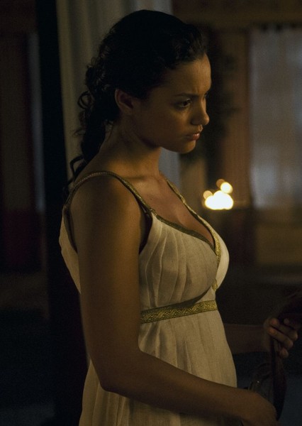Jessica Lucas photo