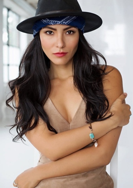 Jessica Matten photo