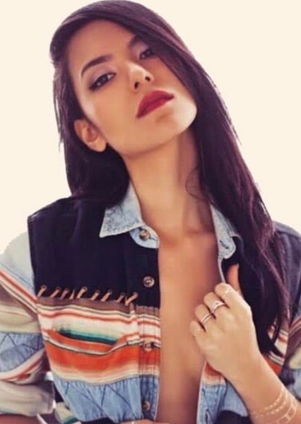 Jessica Matten photo