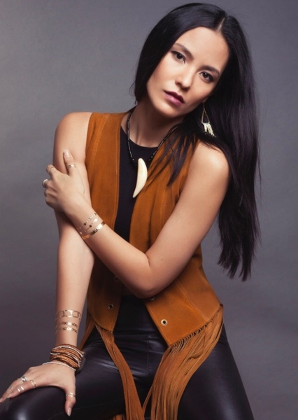 Jessica Matten photo