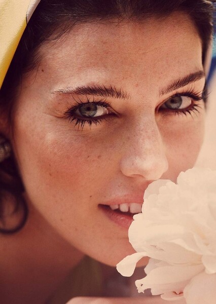 Jessica Paré photo