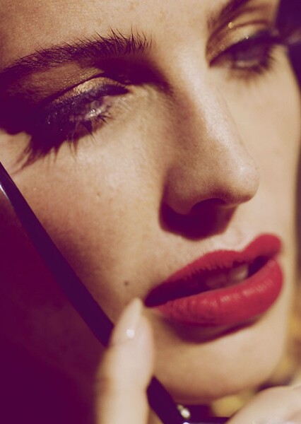 Jessica Paré photo
