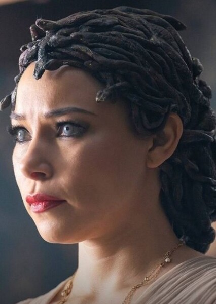 Jessica Parker Kennedy photo