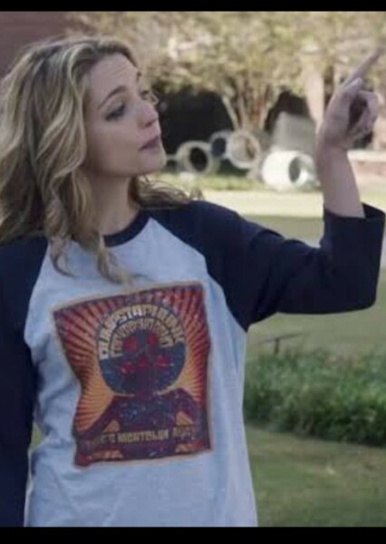 Jessica Rothe photo