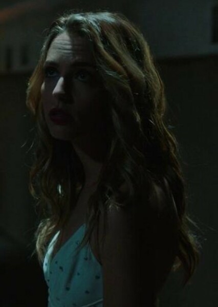 Jessica Rothe photo