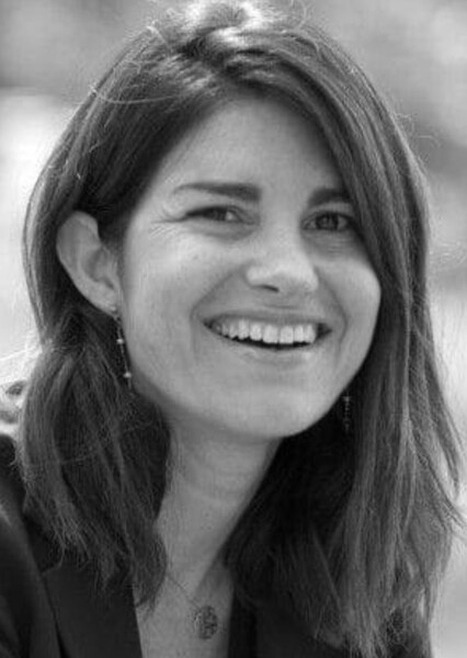 Jessica Sharzer photo