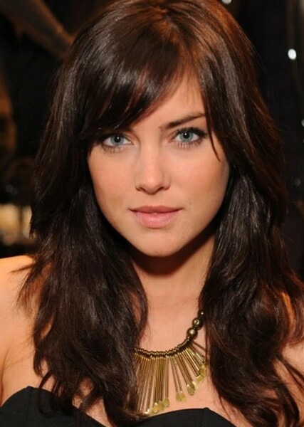 Jessica Stroup photo