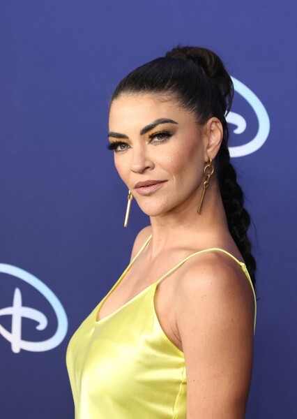 Jessica Szohr photo