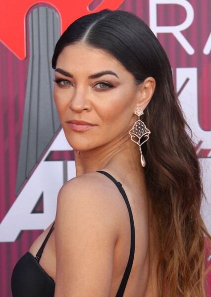 Jessica Szohr photo