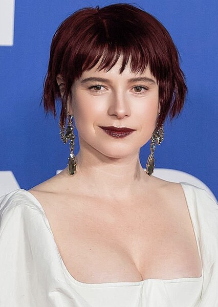 Jessie Buckley photo