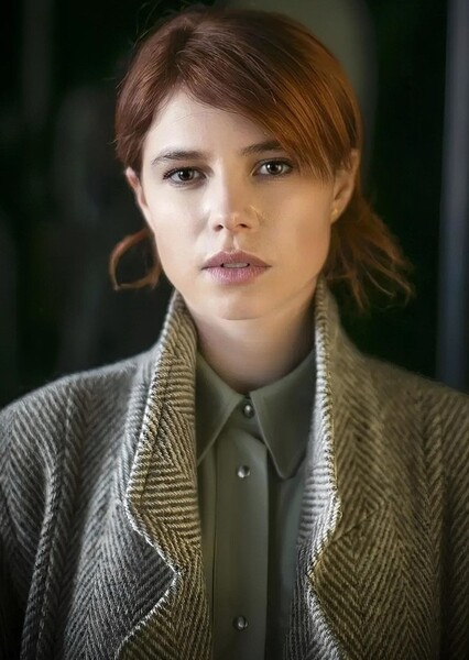 Jessie Buckley photo