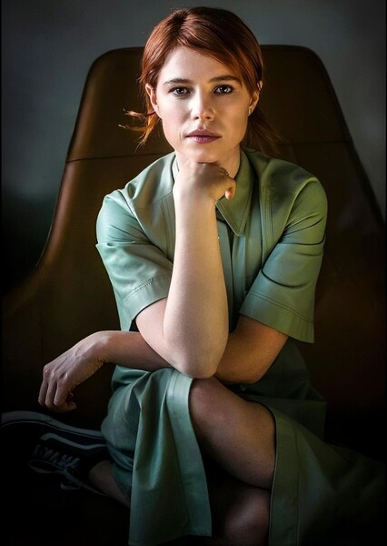 Jessie Buckley photo