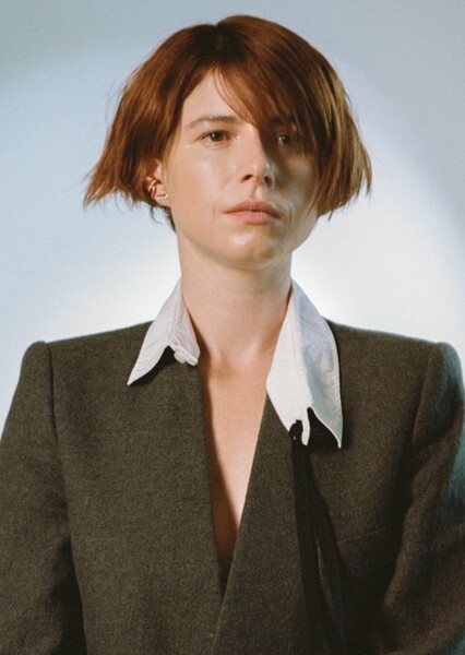 Jessie Buckley photo