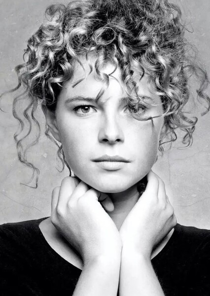 Jessie Buckley photo