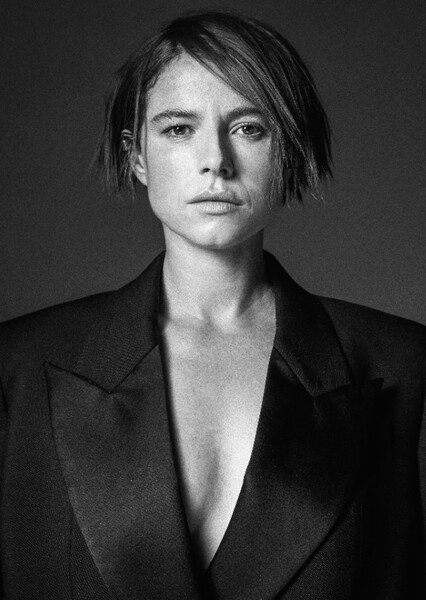 Jessie Buckley photo
